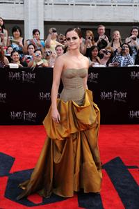 Emma Watson - Harry Potter and the Deathly Hallows Premiere in New York City, July 11, 2011