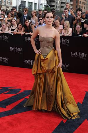 Emma Watson - Harry Potter and the Deathly Hallows Premiere in New York City, July 11, 2011