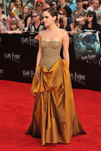 Emma Watson - Harry Potter and the Deathly Hallows Premiere in New York City, July 11, 2011