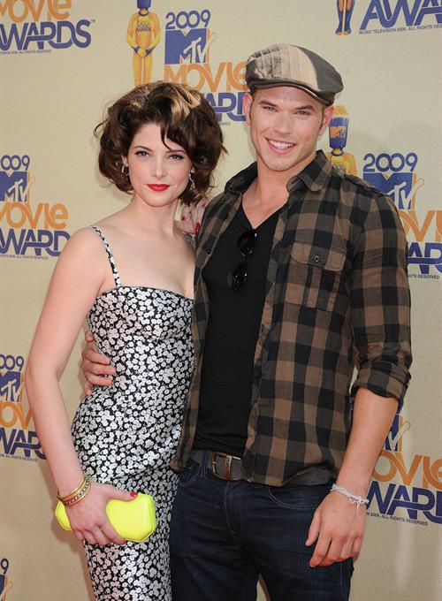 Ashley Greene at the 2009 MTV Movie Awards arrivals in Universal City