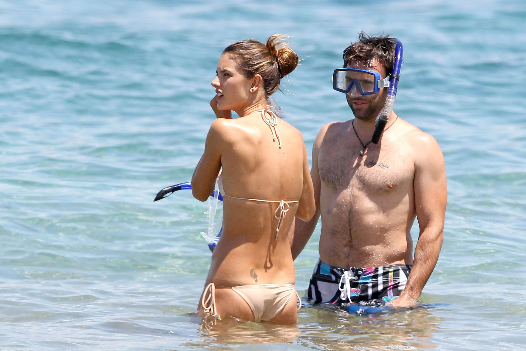 Alessandra Ambrosio on the beach in Hawaii July 30, 2010 