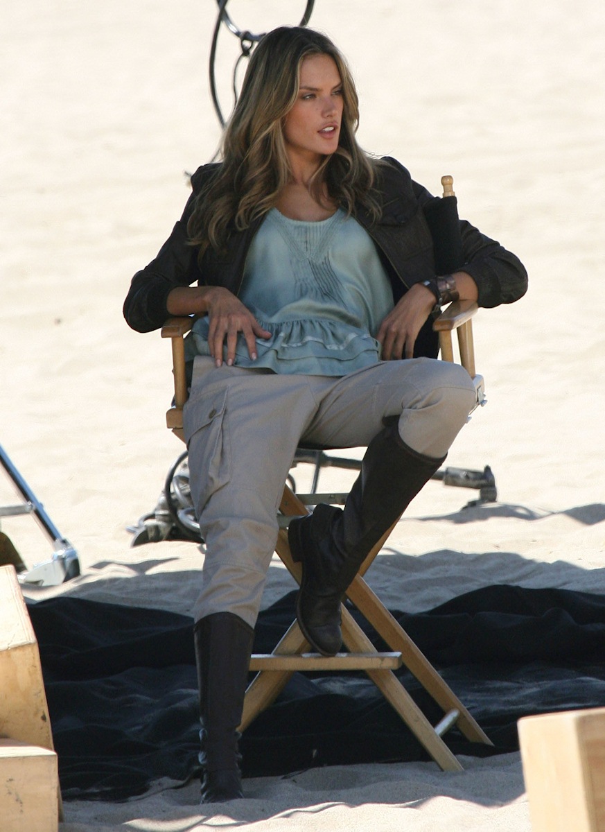 Alessandra Ambrosio Pictures Alessandra Ambrosio photoshoot on the beach in Malibu