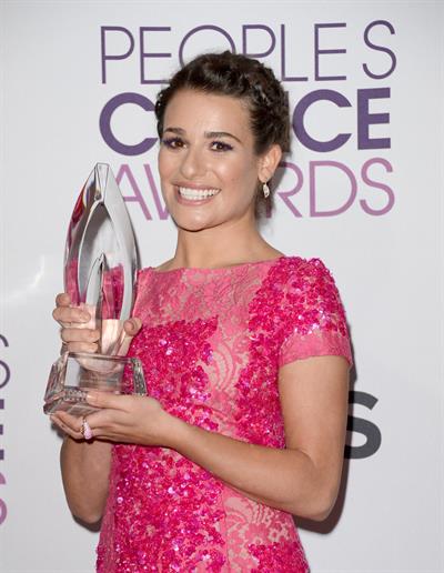 Lea Michele in pink at the 39th Annual People's Choice Awards in Los Angeles on Jan 9, 2013 