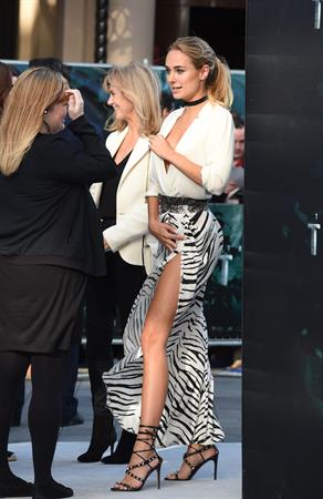 Kimberley Garner Pictures Kimberley Garner Braless