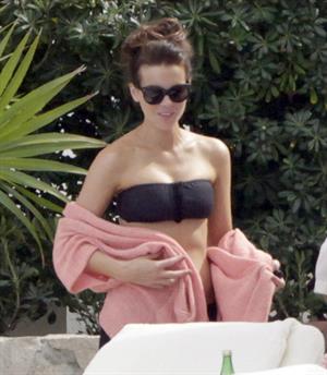 Kate Beckinsale in bikini as she fits in some sunbathing on family holiday in Mexico March 28-2013 