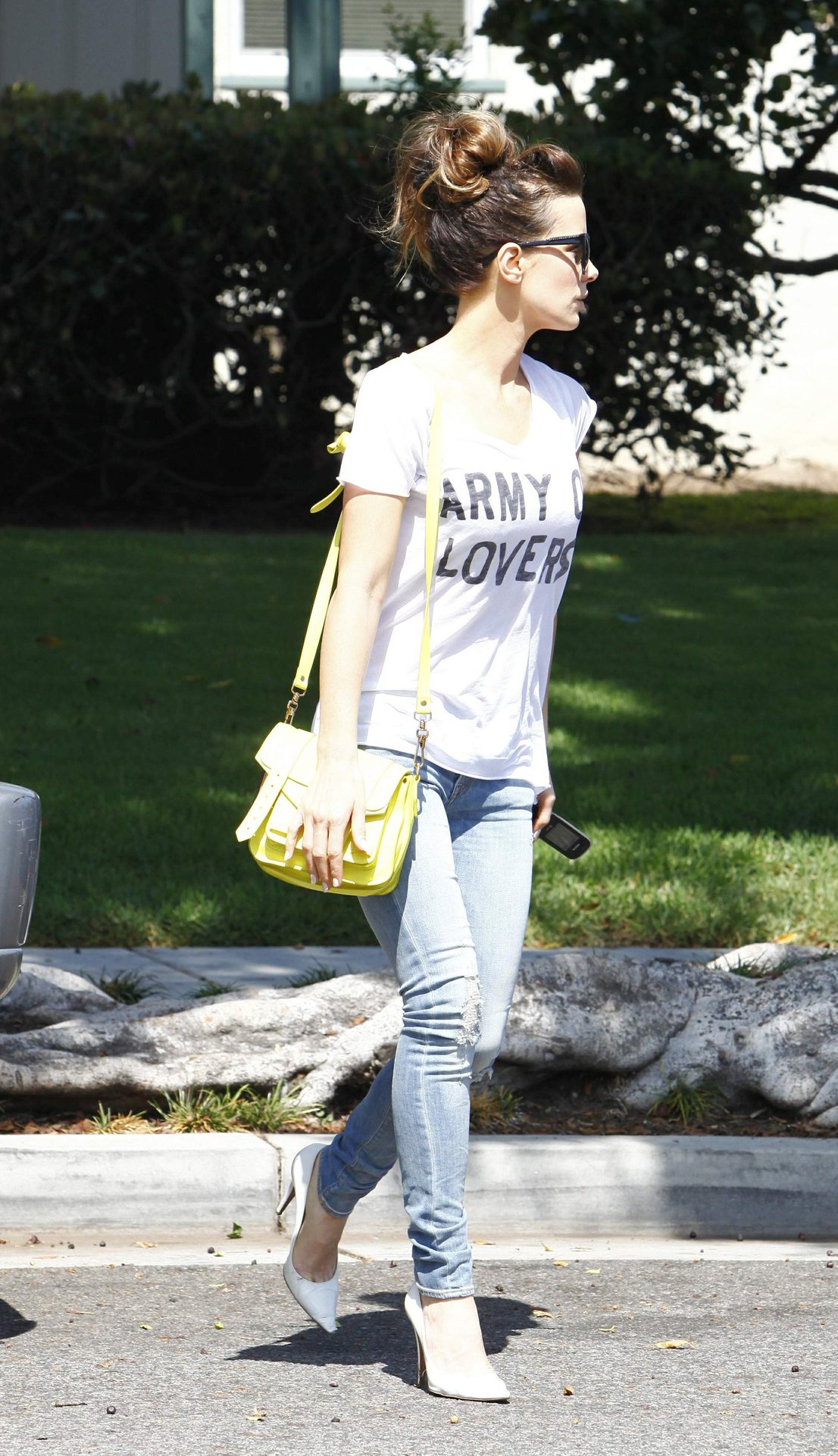 Kate Beckinsale Pictures Kate Beckinsale out and about - August 15, 2013