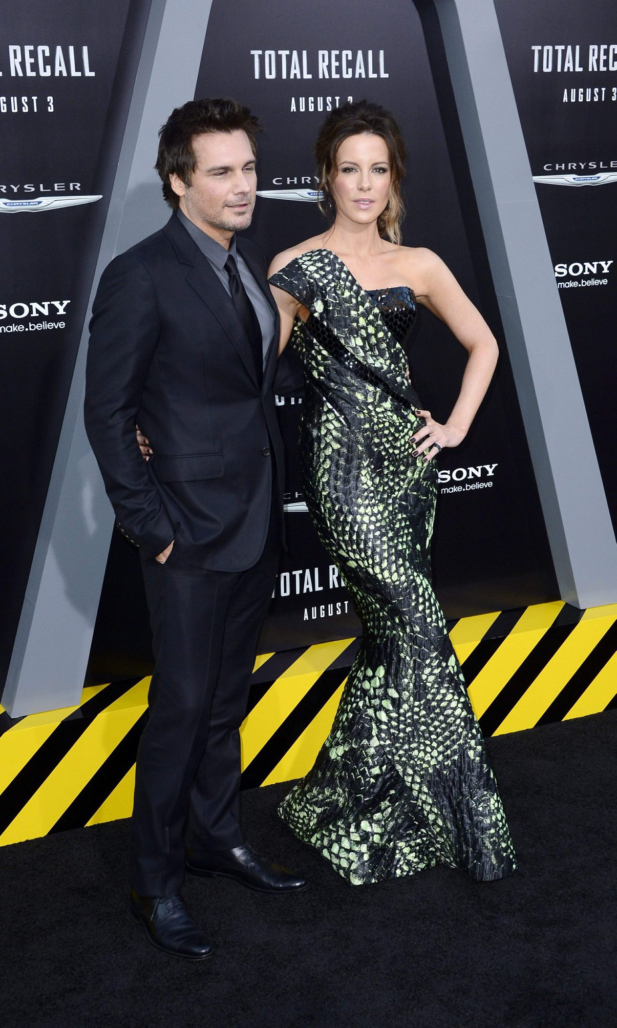 Kate Beckinsale Pictures Kate Beckinsale Premiere of Columbia Pictures' 'Total Recall' at Grauman's Chinese Theatre in Hollywood August 1-20