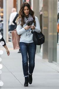 Kate Beckinsale hits up Rodeo Drive with a friend in Beverly Hills December 7, 2012 