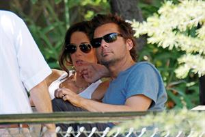 Kate Beckinsale - limo trip to a private tour at the LA Zoo July 26-2012