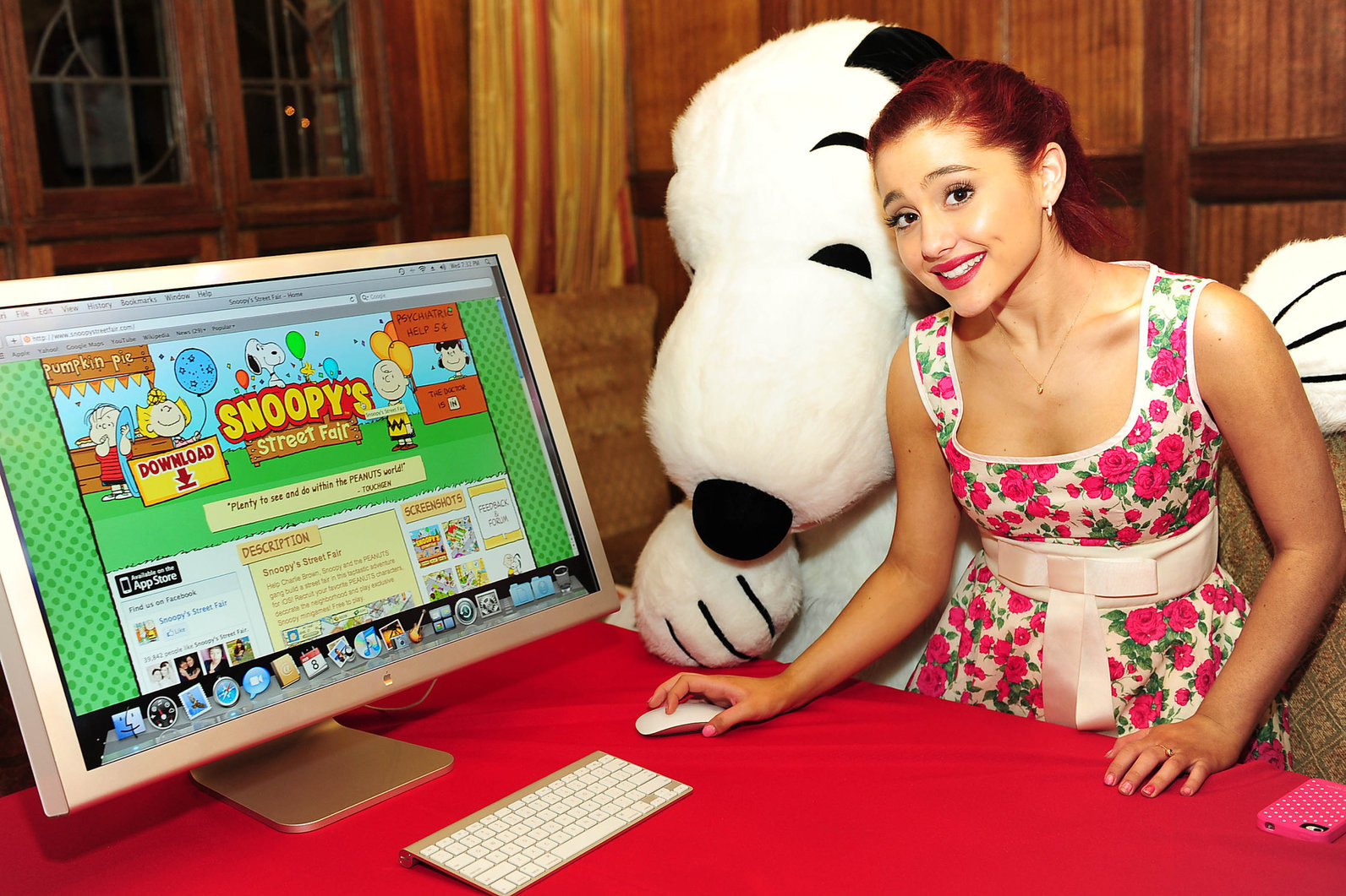 Ariana Grande Valentine Twitter party in Los Angeles 08-02-2012 