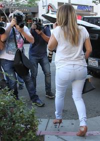 Kim Kardashian Out and about in Beverly Hills (November 14, 2013) 