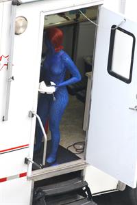 Jennifer Lawrence s On the Set of X-Men: Days of Future Past - Montreal, Canada (May 31, 2013) 