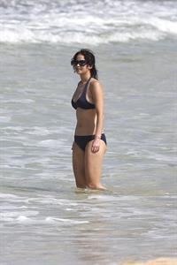 Jennifer Lawrence bikini candids in Hawaii 11/22/12 