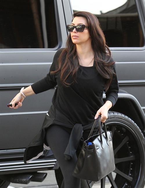 Kim Kardashian - Heads to the gym in LA (29.01.2013)