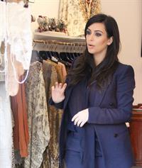 Kim Kardashian - Shops for lingerie at the the Curve Boutique in Los Angeles (05.02.2013) 
