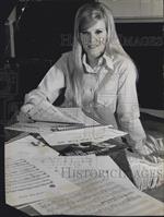 Gloria Loring
