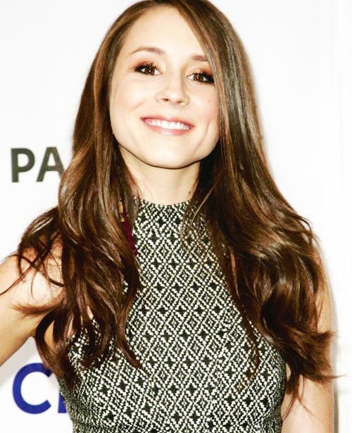 Troian Bellisario