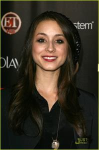 Troian Bellisario
