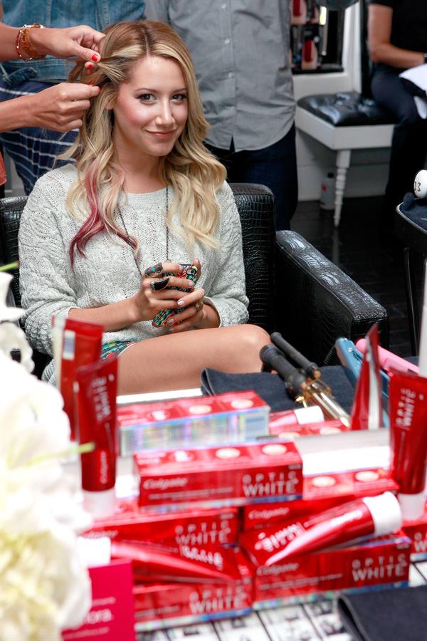 Ashley Tisdale attends the Colgate Optic White Beauty Bar at 901 Salon Day 1 at 901 Salon on June 1, 2012