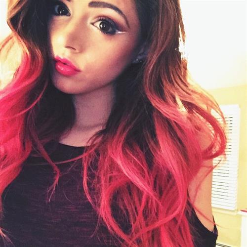 Chrissy Costanza taking a selfie