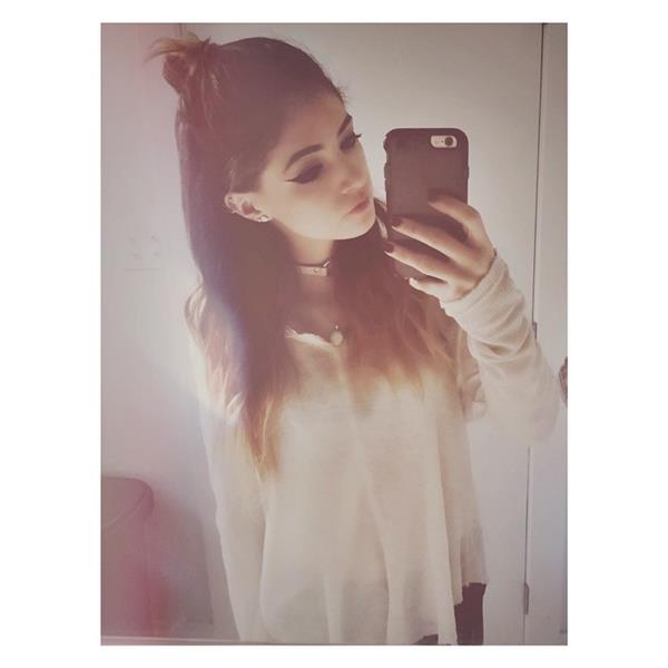 Chrissy Costanza taking a selfie