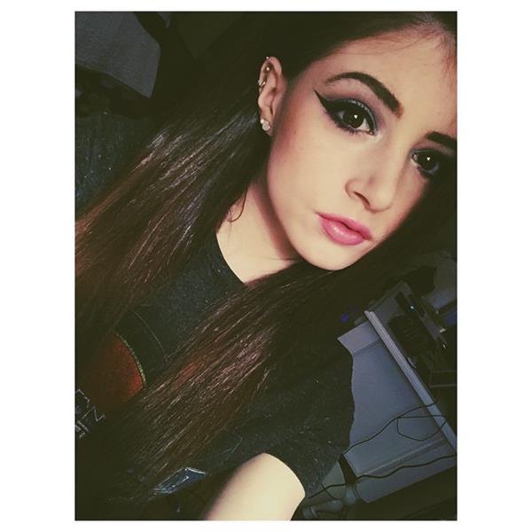 Chrissy Costanza taking a selfie