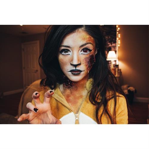 Chrissy Costanza
