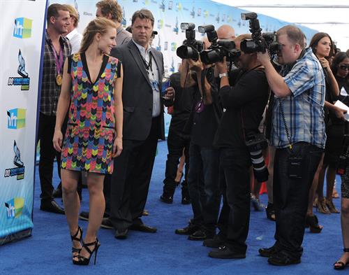 Kristen Bell - Do Something Awards in Santa Monica - August 19, 2012