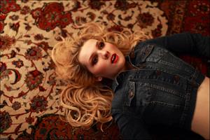 Abigail Breslin Gregg Delman photoshoot 2012 