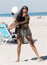 Alesha Dixon - Soaking in the sun in South Beach - FL - 15-12-10 (bikini)
