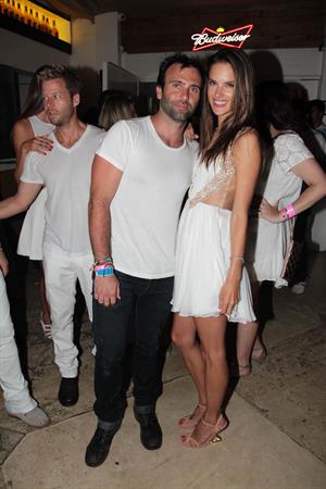 Alessandra Ambrosio - Cafe La Mosique, Brasil 1/1/13  