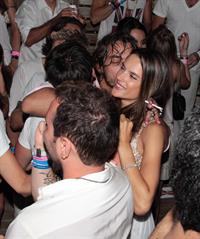 Alessandra Ambrosio - Cafe La Mosique, Brasil 1/1/13  