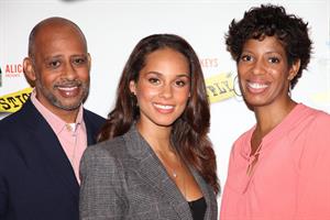 Alicia Keys attends the Stick Fly on Broadway's cast and Creative photocall 20.10.11 