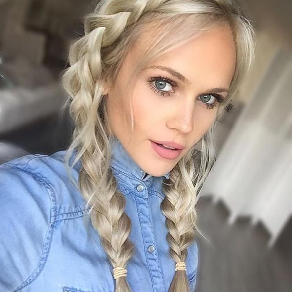 Hilde Osland taking a selfie