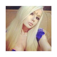 Valeria Lukyanova taking a selfie