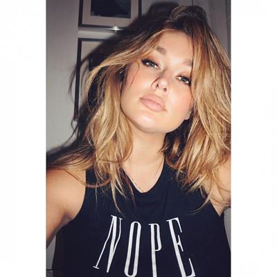 Hunter McGrady taking a selfie