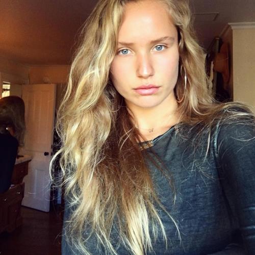 Sailor Brinkley Cook taking a selfie