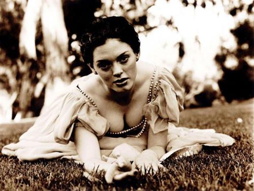 Rose McGowan