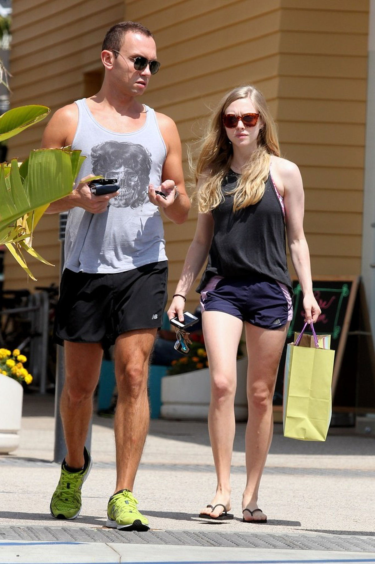 Amanda Seyfried Shopping In Los Angeles June 5, 2012