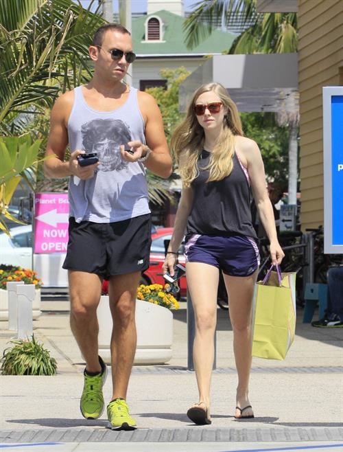 Amanda Seyfried Shopping In Los Angeles June 5, 2012