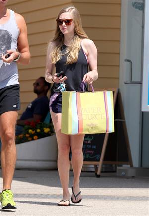Amanda Seyfried Shopping In Los Angeles June 5, 2012