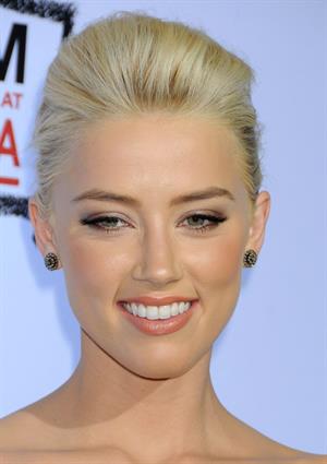 Amber Heard the Rum Diary premiere in Los Angeles on October 13, 2011
