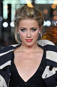 Amber Heard attending the Forgetting Sarah Marshall premiere in Hollywood 