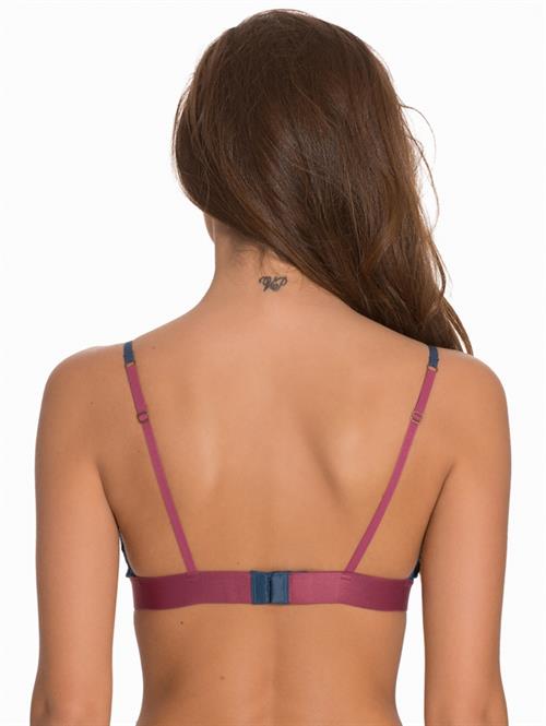 Xenia Deli in lingerie