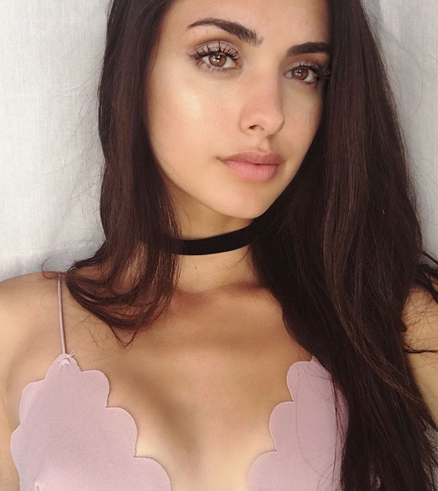 Joanna Marie taking a selfie