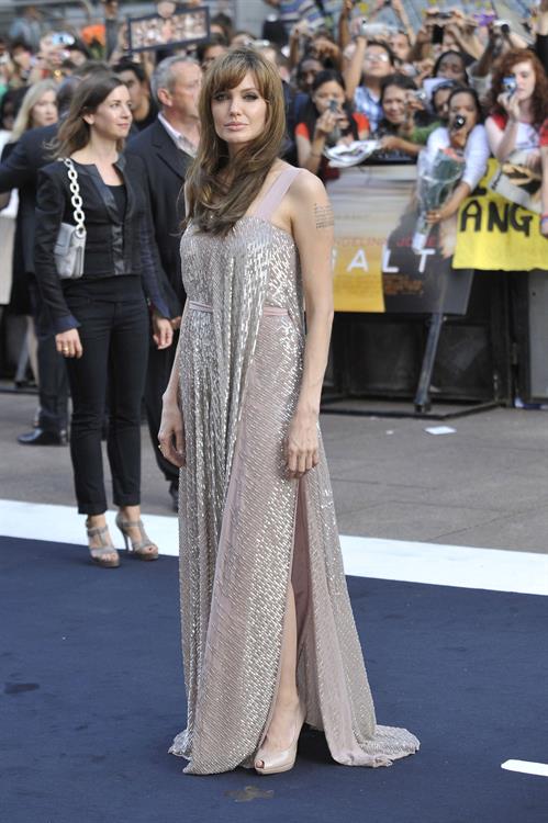 Angelina Jolie Salt Premiere in London on August 16, 2010 