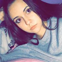 Allison Rose taking a selfie