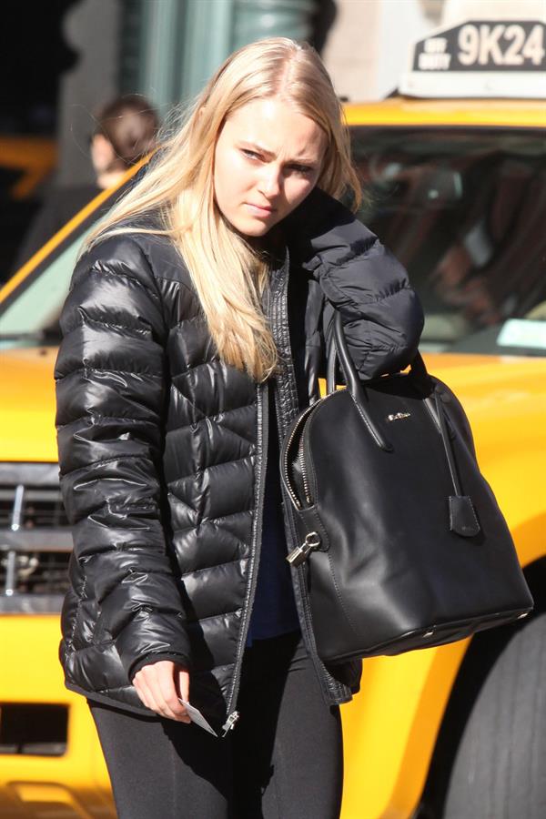 AnnaSophia Robb walking to the subway in Soho 11/11/12