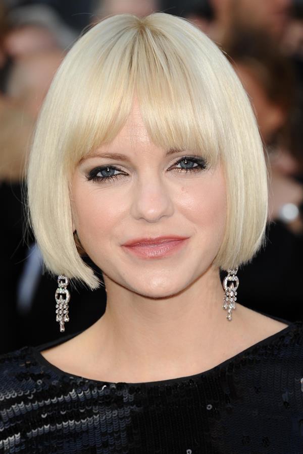 Anna Faris attends the 84th Annual Academy Awards on February 26, 2012