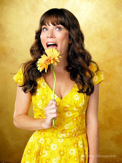 Anna Friel Pushing Daisies Season One promos 